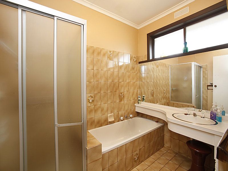 66 Ailsa Street South, Altona Meadows - Thumbnail 8