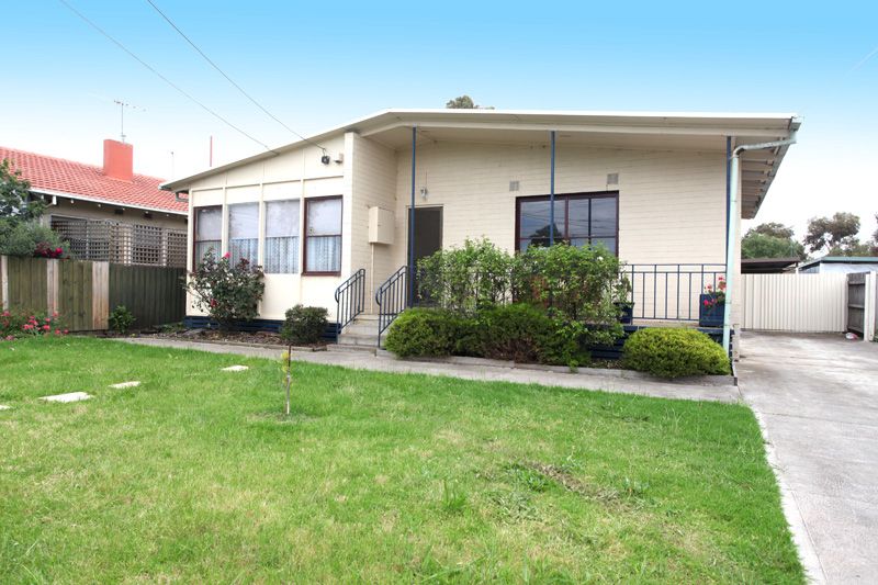 6 Heffernan Street, Laverton - Thumbnail 2