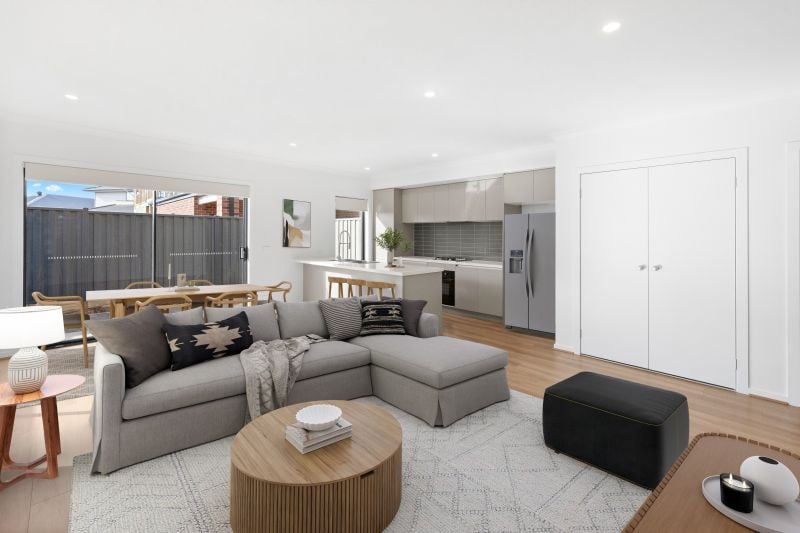 27 Turning Loop, Fraser Rise