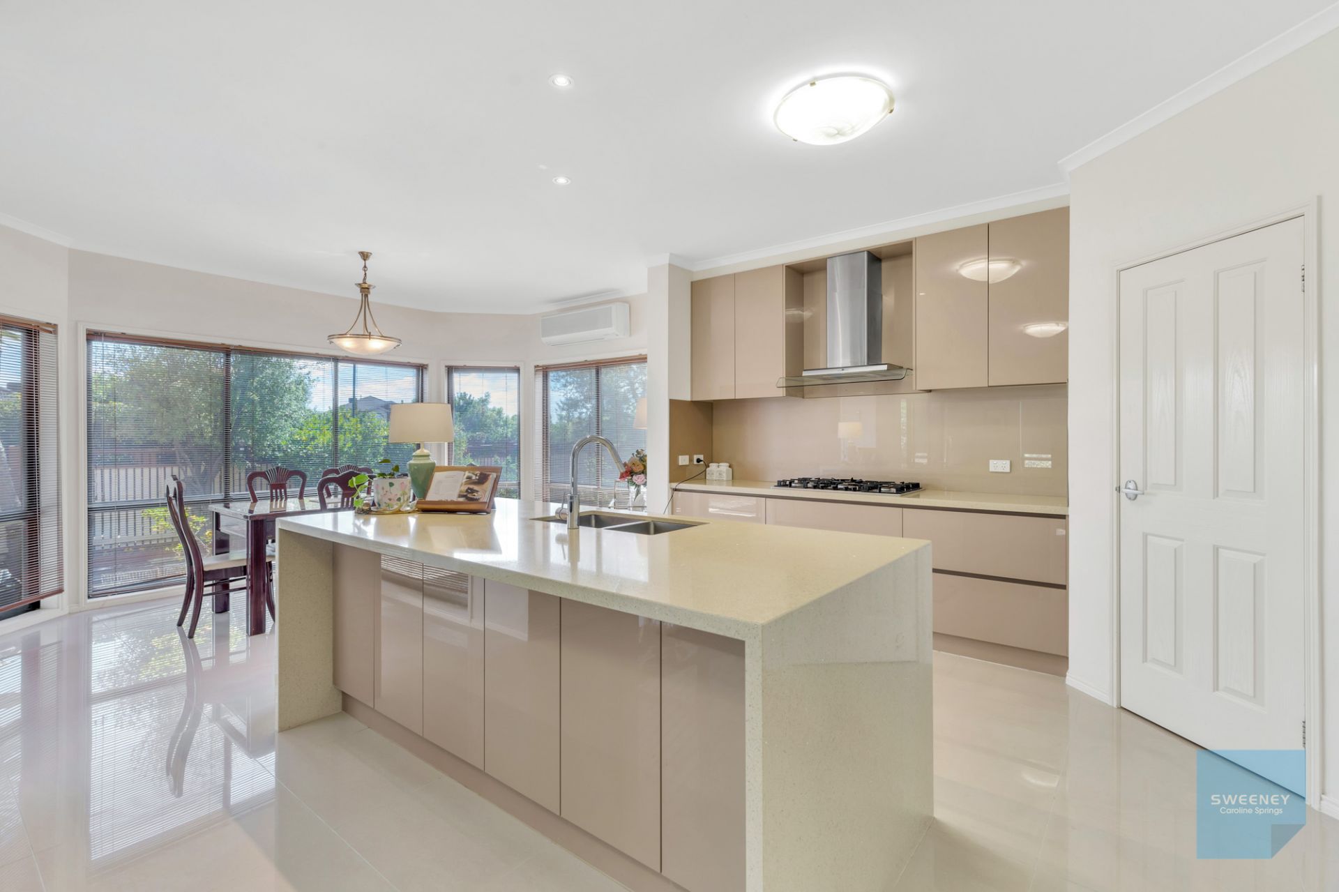 6 Earlswood Close, Caroline Springs - Thumbnail 3