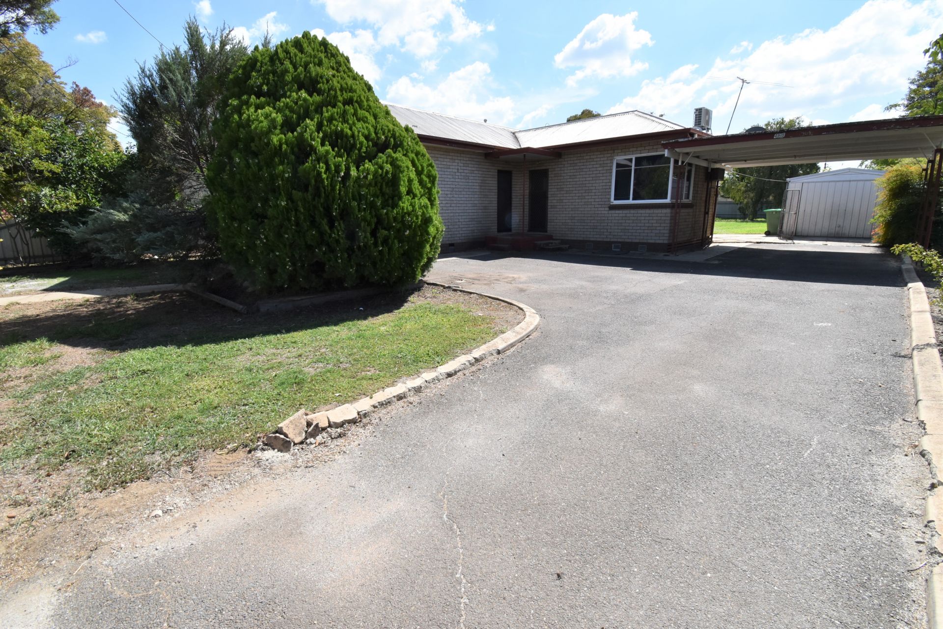 468 McDonald Road, Lavington Kane Real Estate