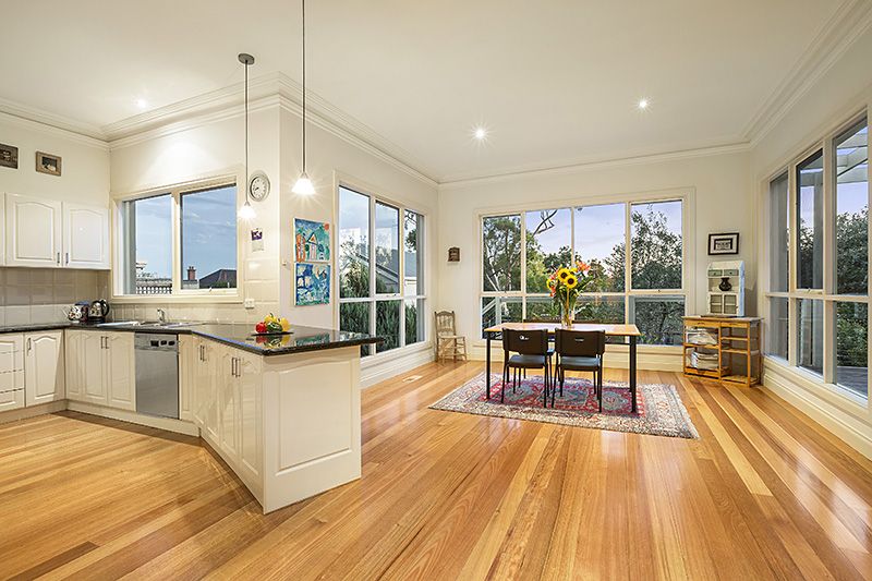 37 Stevenson Street, Kew - Thumbnail 2