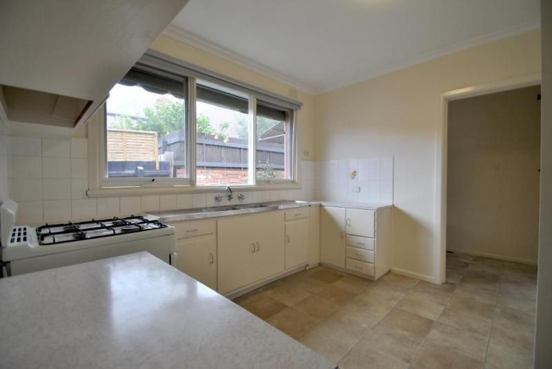 7/11 Mc Whae Avenue, St Kilda East - Thumbnail 4