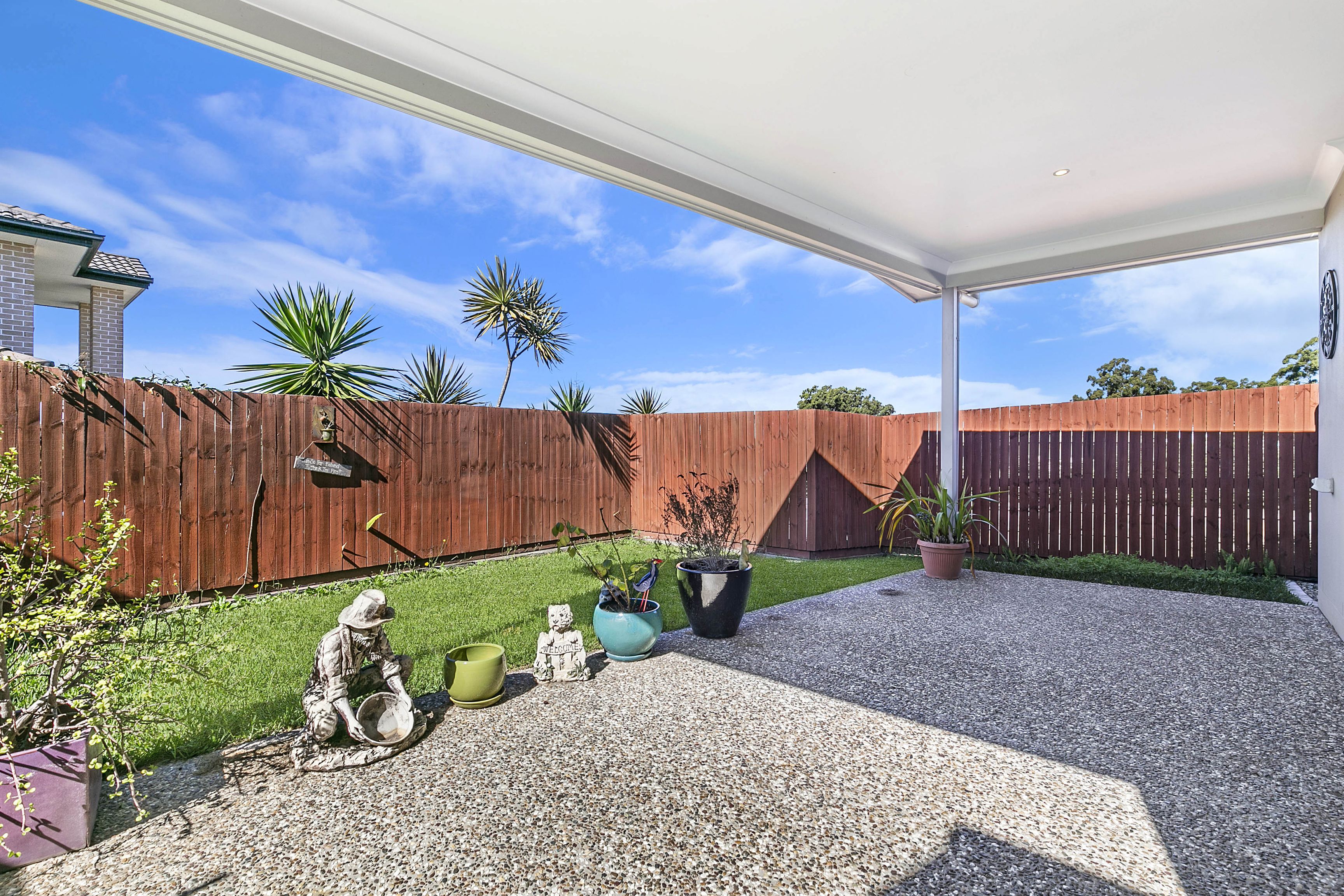 Real Estate For Sale 2/93 Daisy Hill Road DAISY HILL , QLD