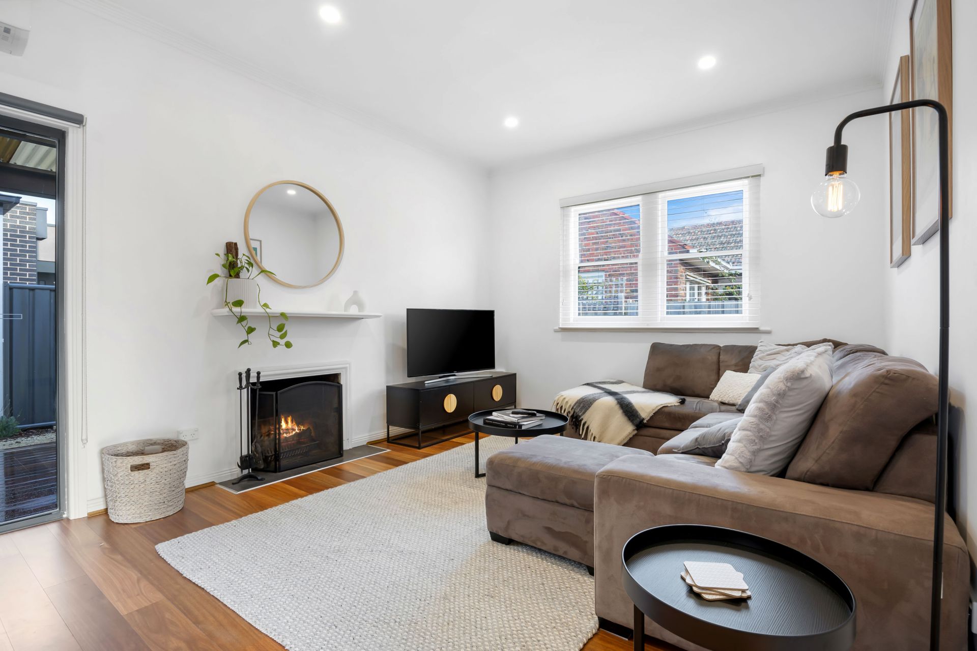 12 Essex Street Wendouree VIC, Wendouree - Thumbnail 5