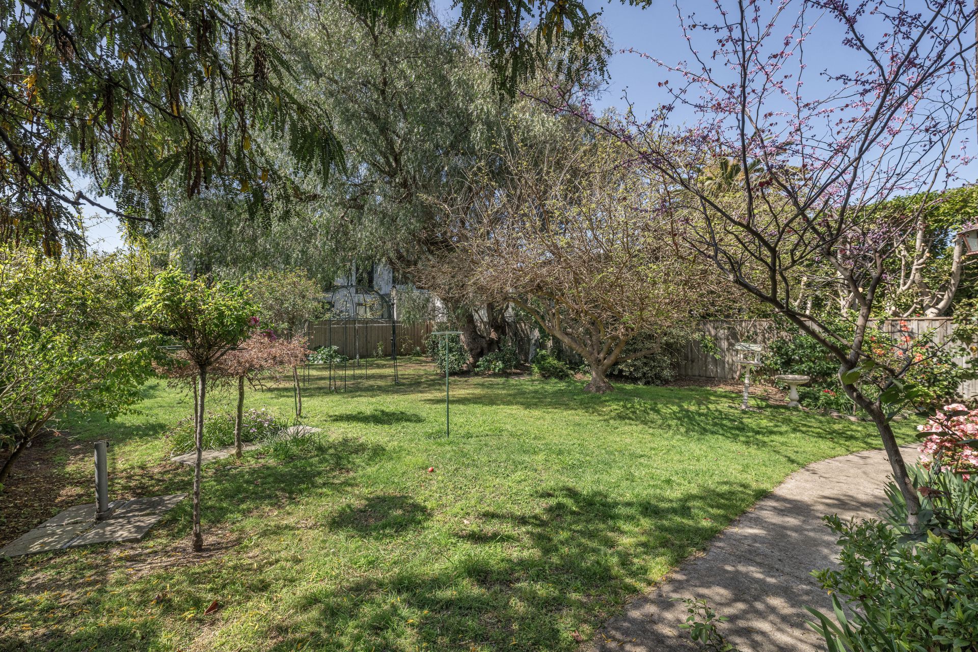 Kay & Burton 2A Albert Street, Brighton