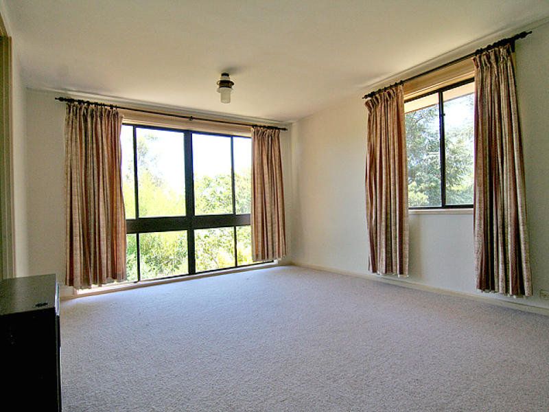 33 Mackie Crescent, Stirling - Thumbnail 2