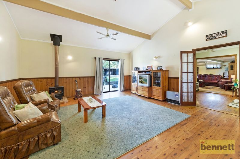360 Spinks Road, Glossodia - Thumbnail 3