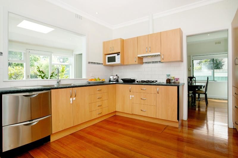 **Gorgeous Family Home** 6/ 9 / 12 month lease available**