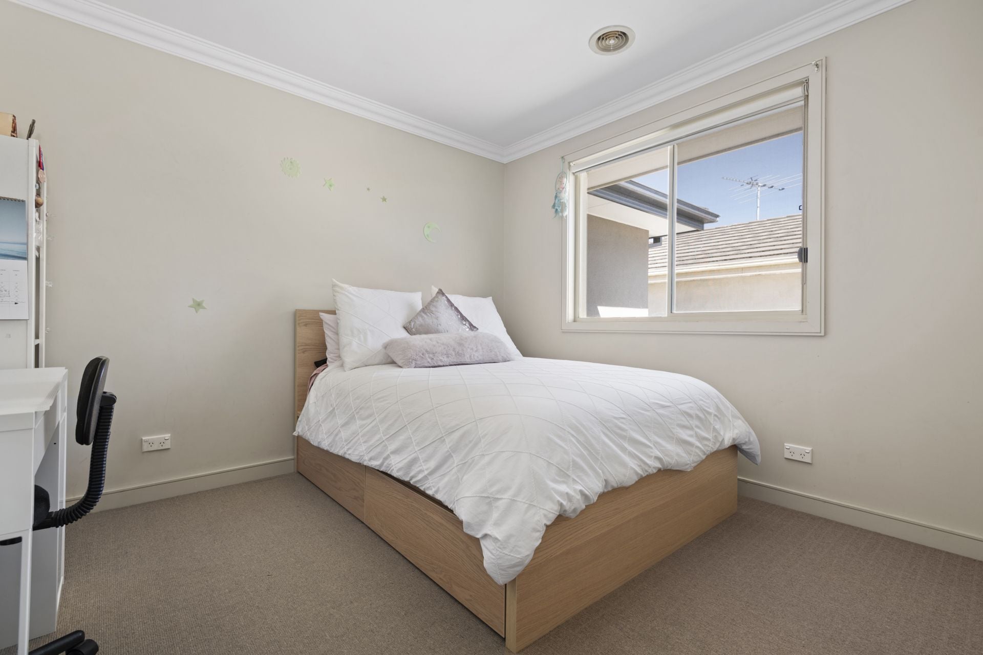 MODERN LIVING WITH A PRIME LOCALE