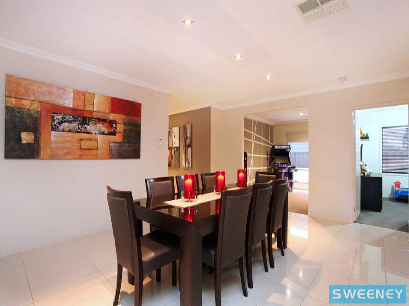 2 Coen Place, Caroline Springs - Thumbnail 7