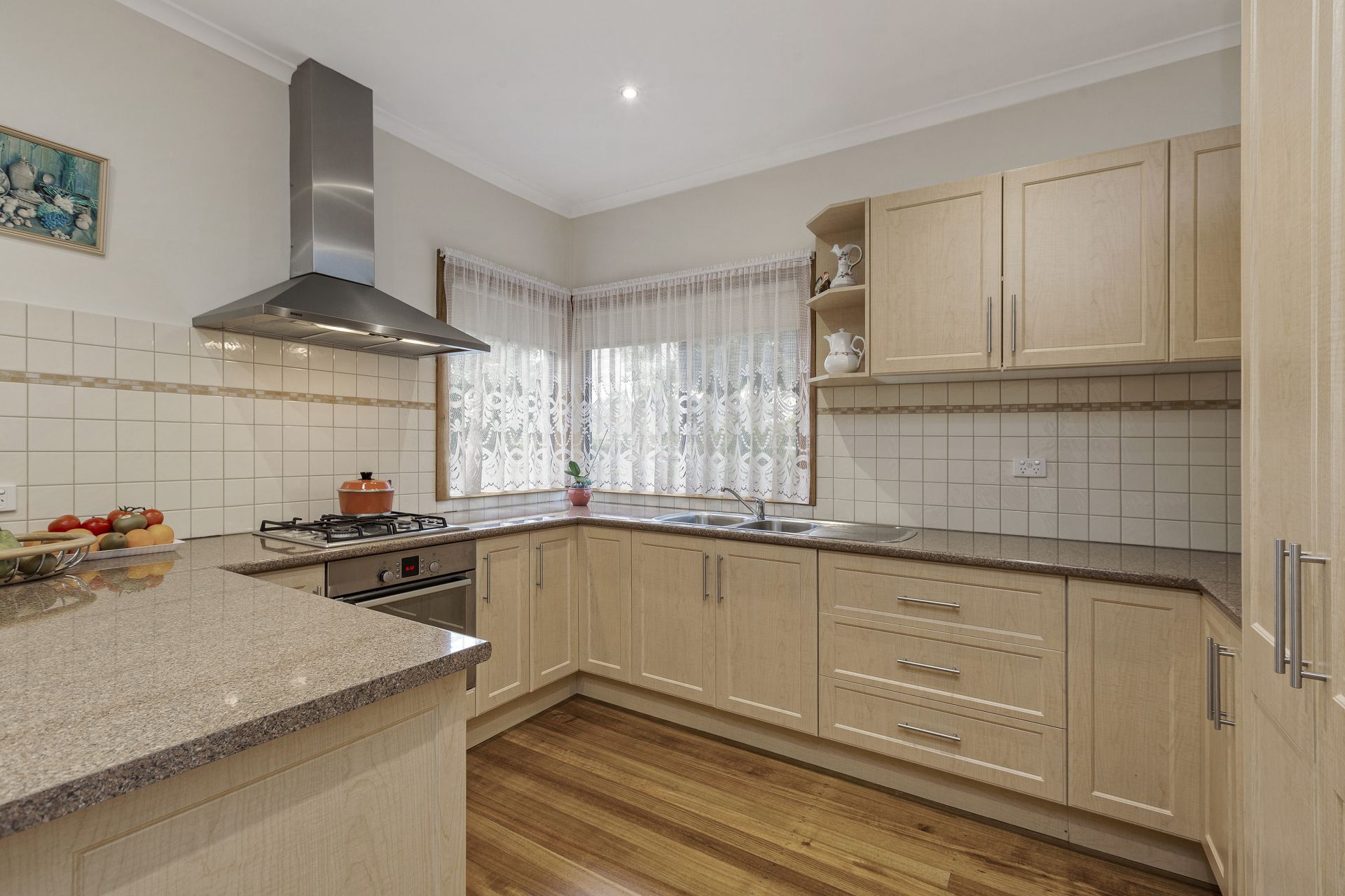 39 Benbow Street, Yarraville - Thumbnail 8