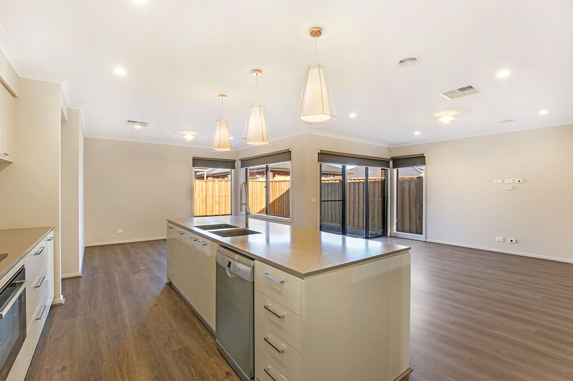 SPACIOUS FAMILY HOME