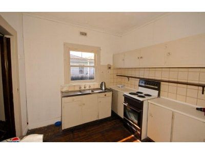 4
 
 
 
  
 
 
 1
 
 
 
  
 
 
 1
 
 
 
 
 
 
 
 107 James Street, DEVONPORT TAS 7310, Devonport - Thumbnail 4