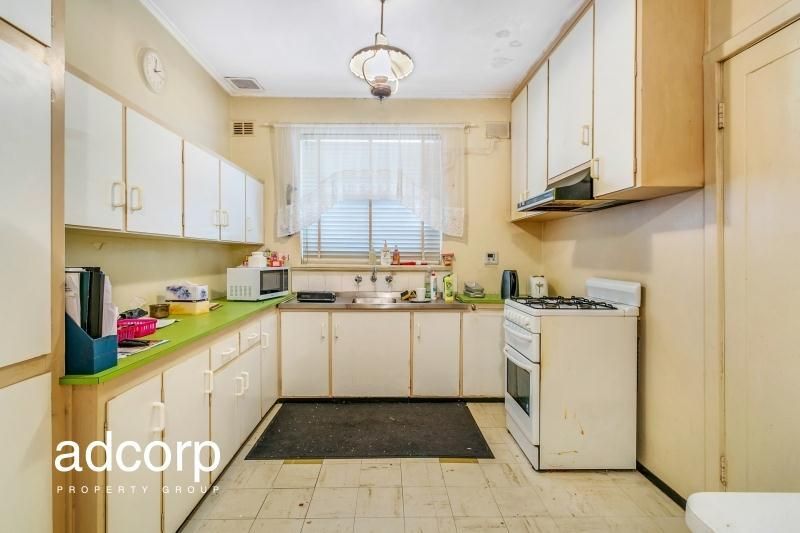 12 Alfred Avenue Seaton SA, Seaton - Thumbnail 3