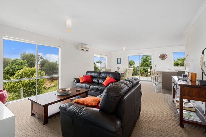 16 Seeberg Court APOLLO BAY VIC, Apollo Bay - Thumbnail 2