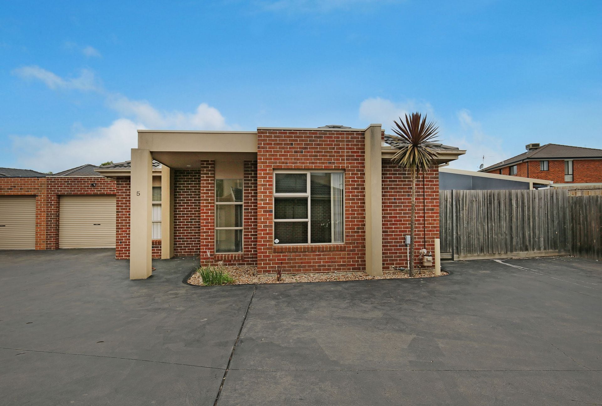 AFFORDABLE MODERN LOW MAINTENANCE LIVING !!!