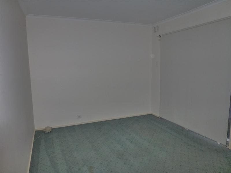 2 Bedroom Unit in Ideal Location!