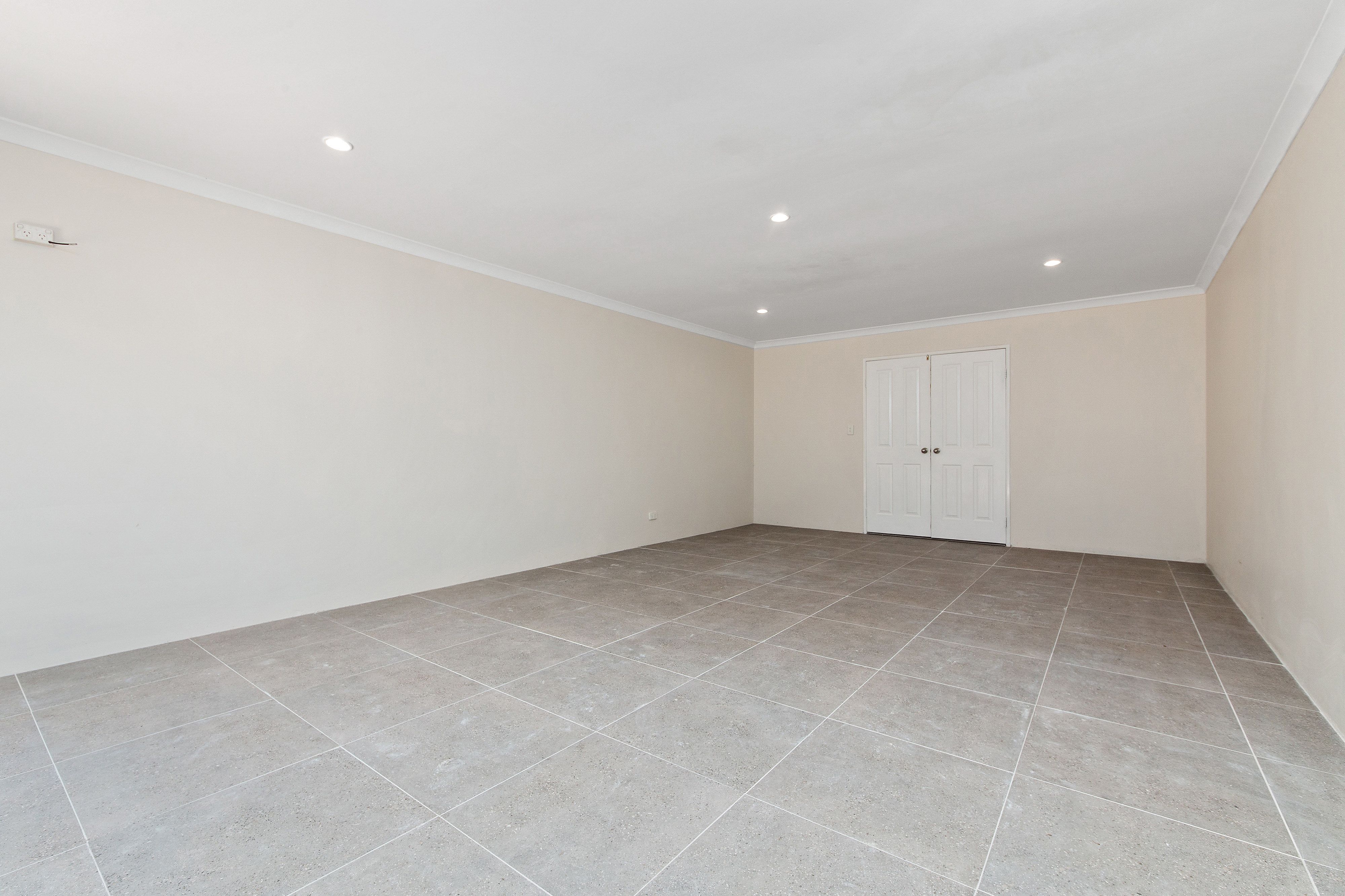 Real Estate For Sale 172 Glen Iris Drive Jandakot , WA