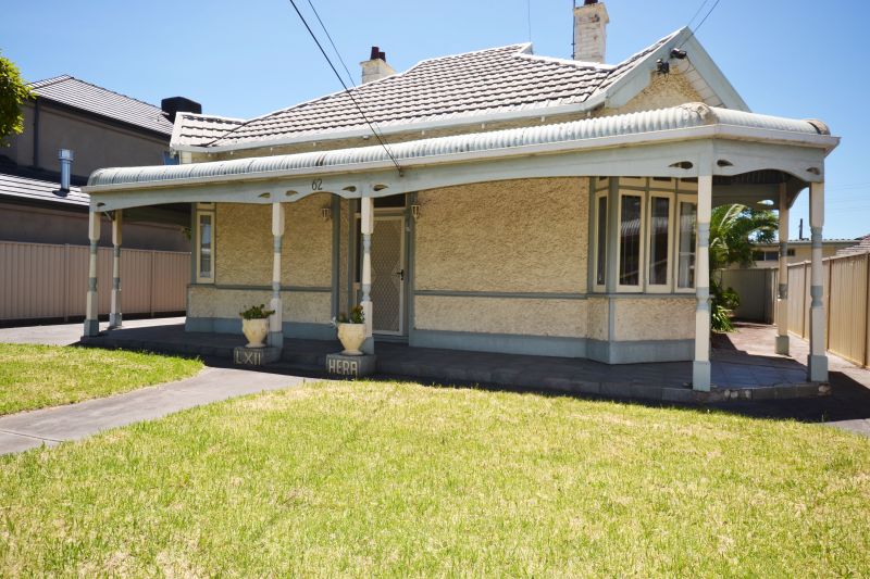 62 Roseberry Avenue, Preston