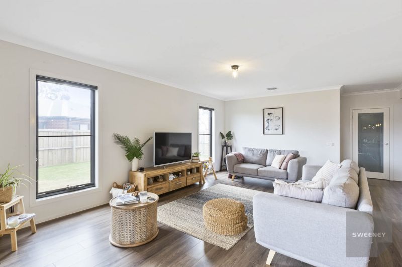 1 Blake Drive, Maddingley - Thumbnail 5