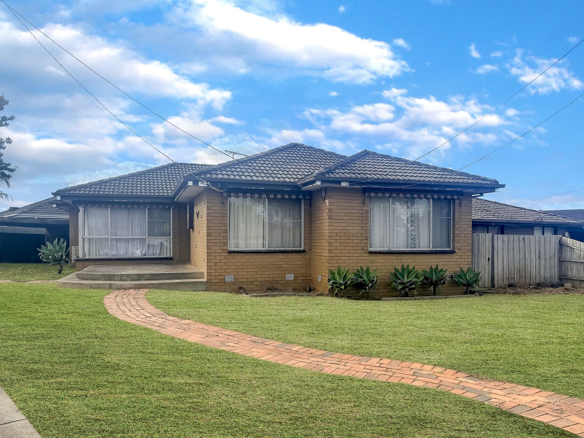 72 Heaths Road, Hoppers Crossing OBrien Real Estate