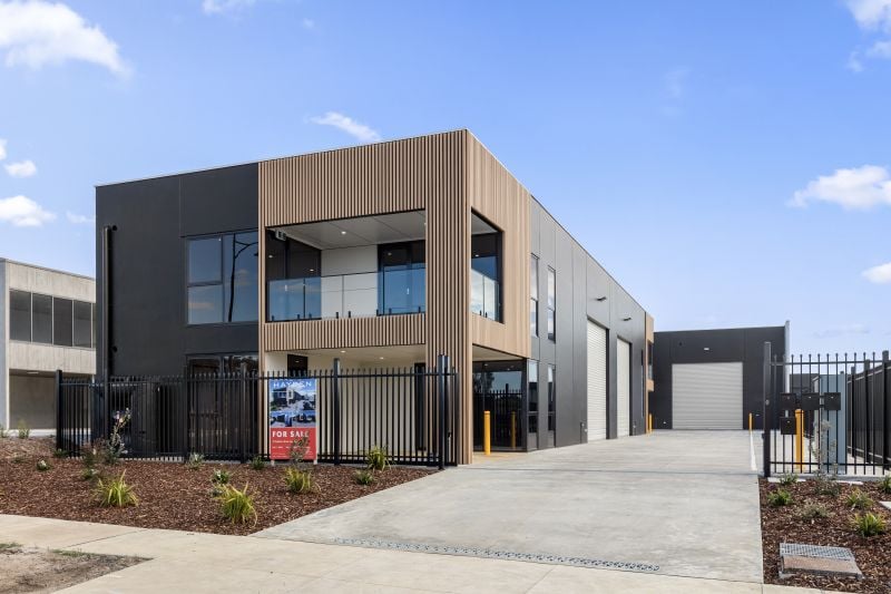 1/18 Cylinders Drive, Torquay VIC 3228