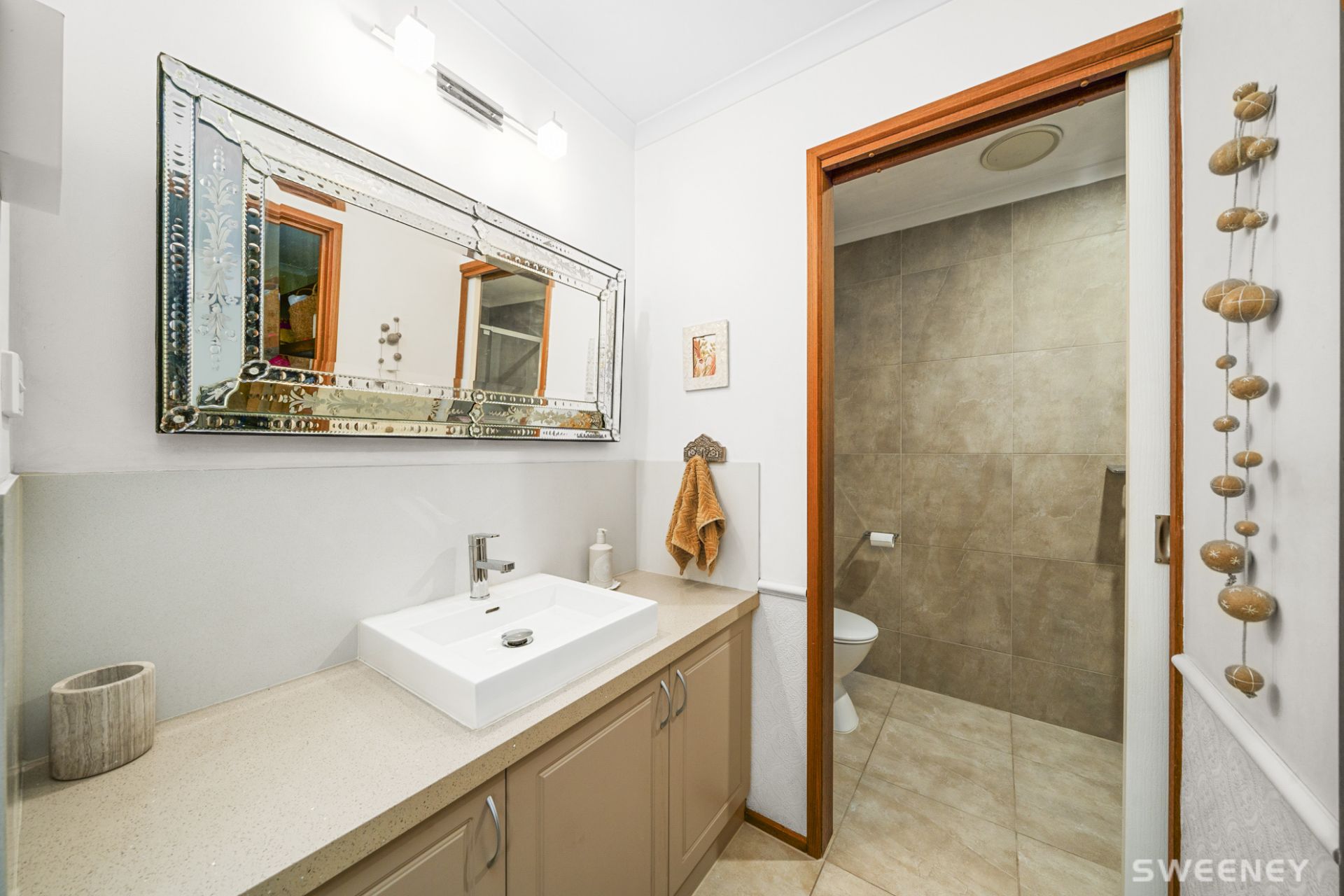 13 Cheasley Place, Altona Meadows - Thumbnail 7
