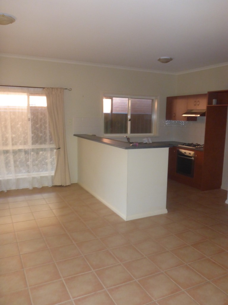 22  Innes Crt Mawson Lakes 5095