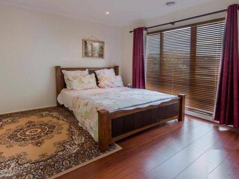 22 Dolphin Drive SOUTH MORANG, South Morang - Thumbnail 6