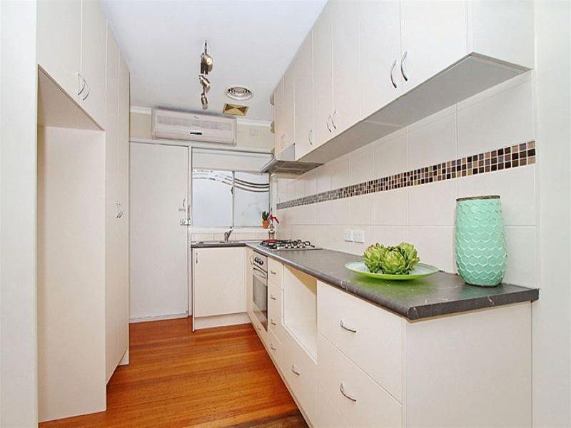 Fantastic Villa unit in a brilliant location!
