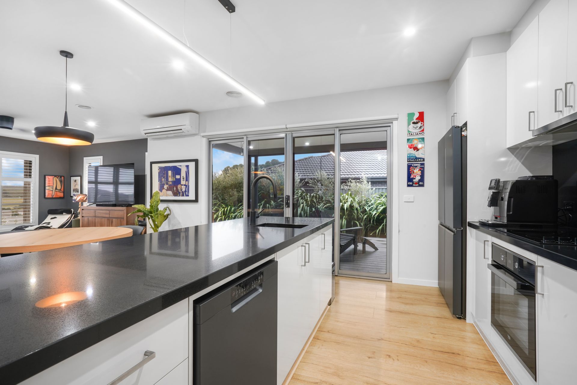 7 Burgadale Court Brown Hill VIC, Brown Hill - Thumbnail 6