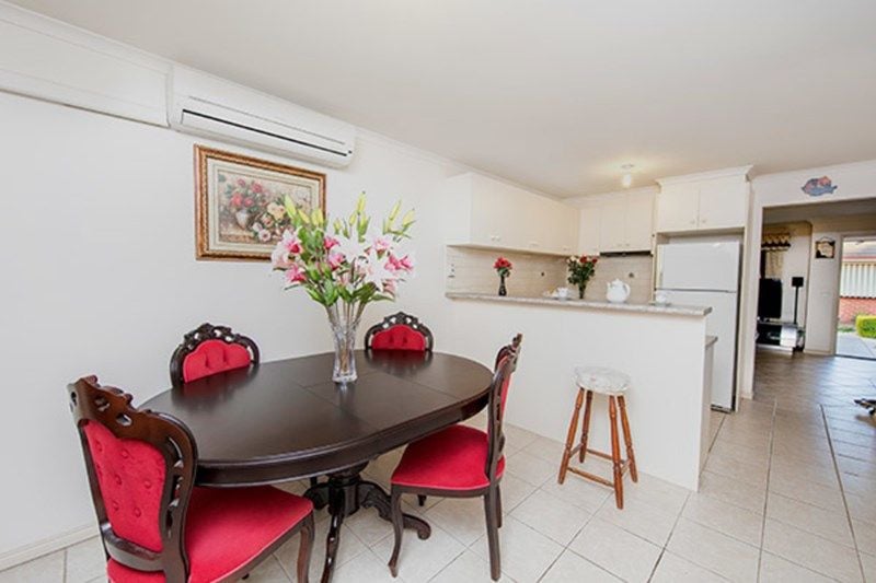 CHARMING 3 BEDROOM HOUSE IN PERFECT LOCATION