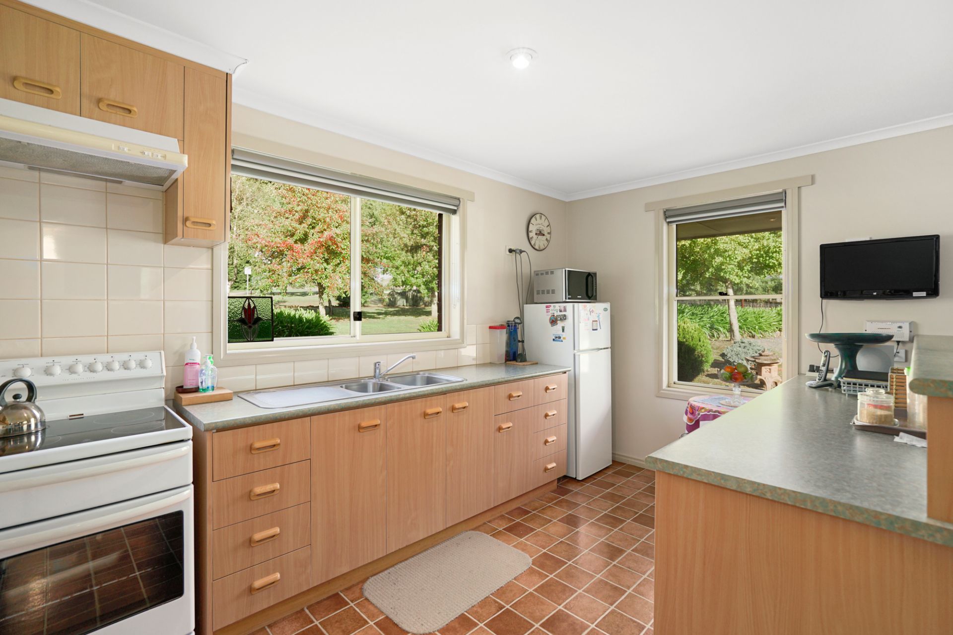305 Stag Road, Kingston, Kingston - Thumbnail 6