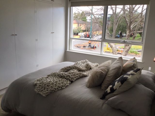 Spacious, light & bright