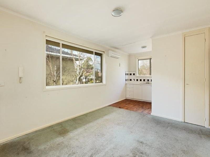 SPACIOUS APARTMENT IN A PERFECT LOCATION!