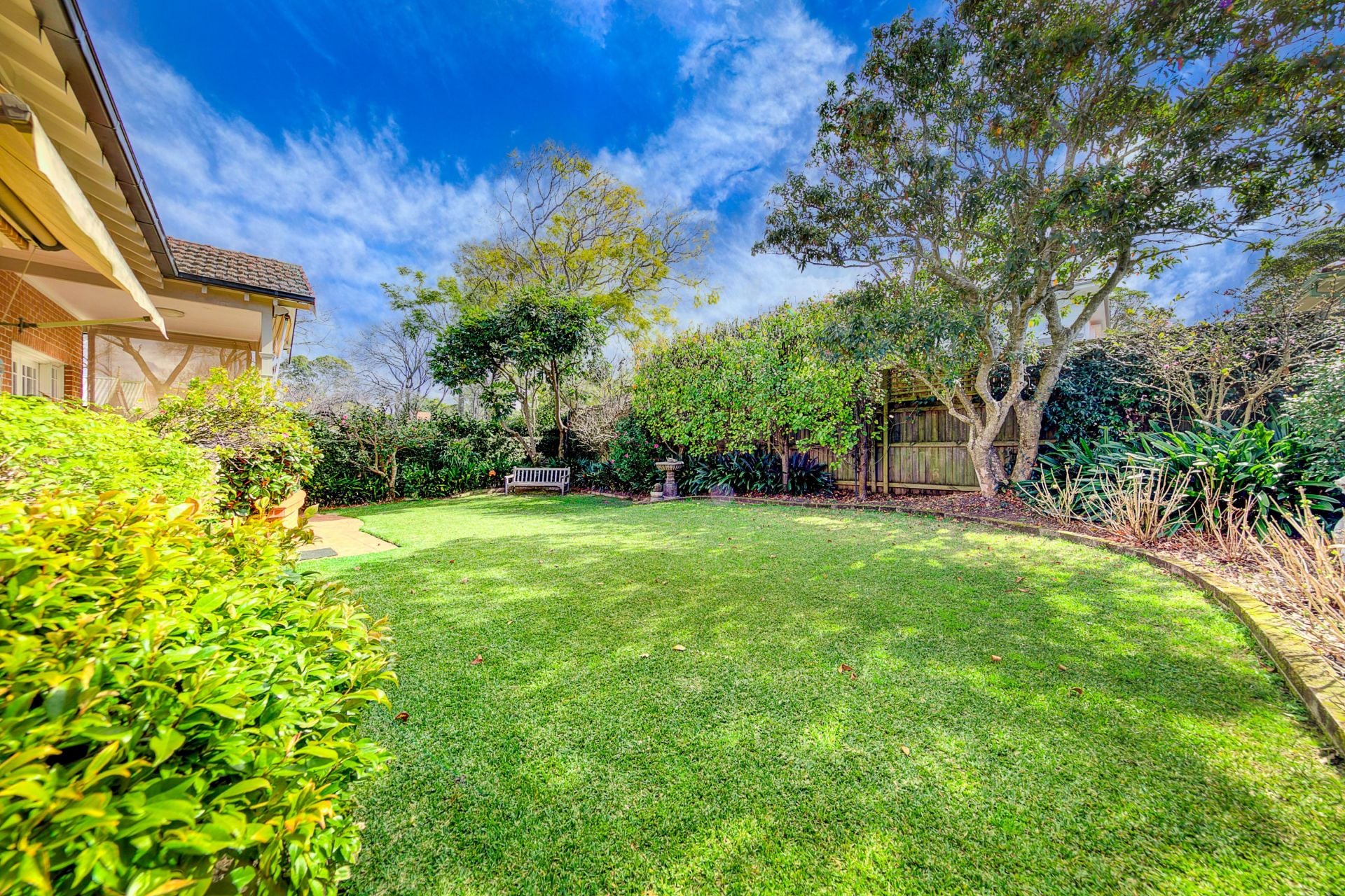 7 Alexander Avenue, Willoughby