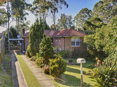 SOLD BY JOHN PYE REAL ESTATE 9476 0000