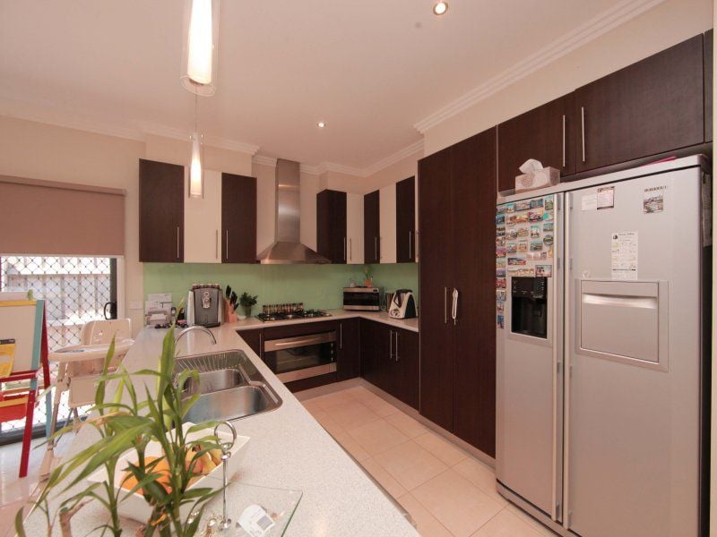 27 Carinya Crescent SOUTH MORANG, South Morang - Thumbnail 6