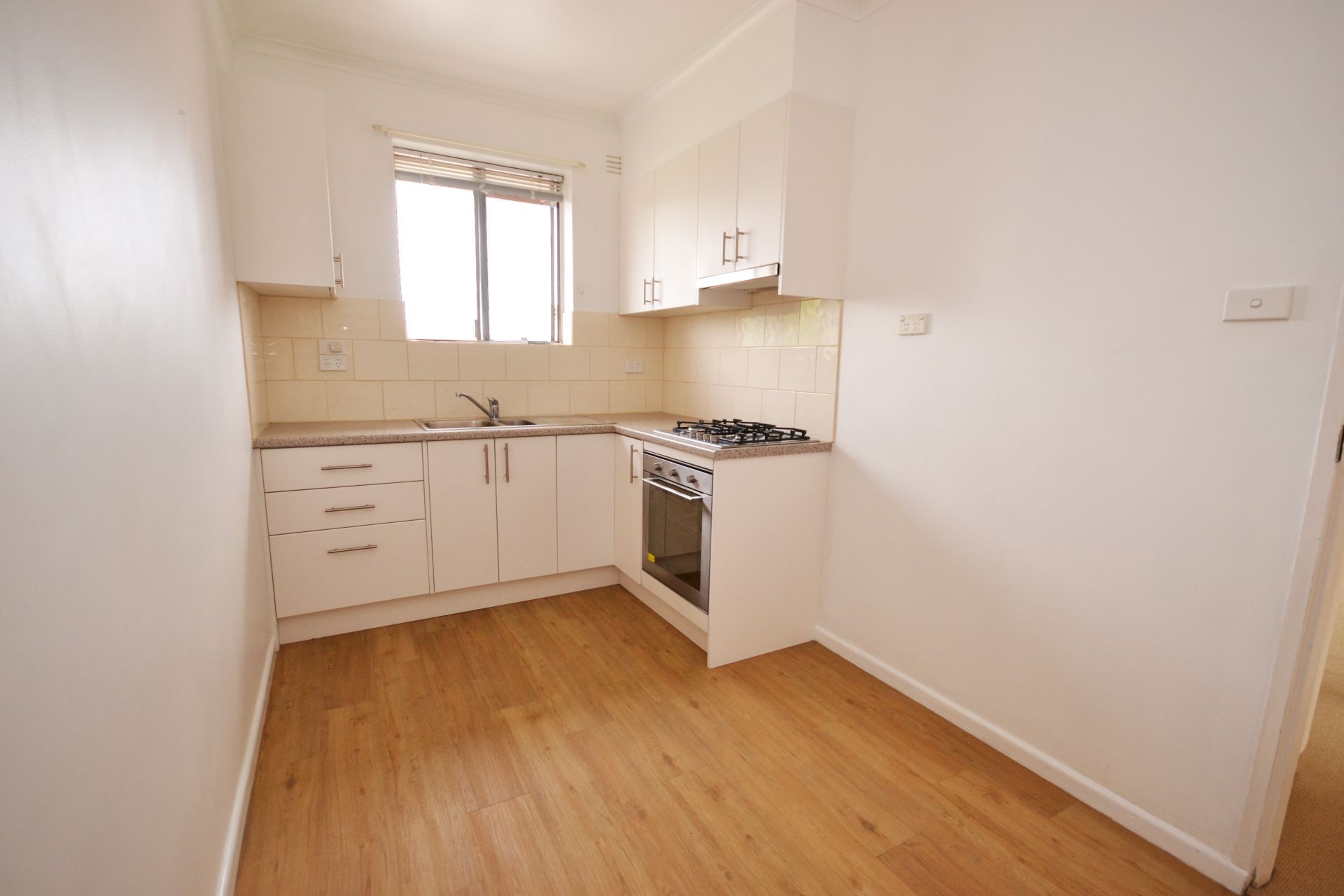 Perfectly Positioned Low Maintenance Living!