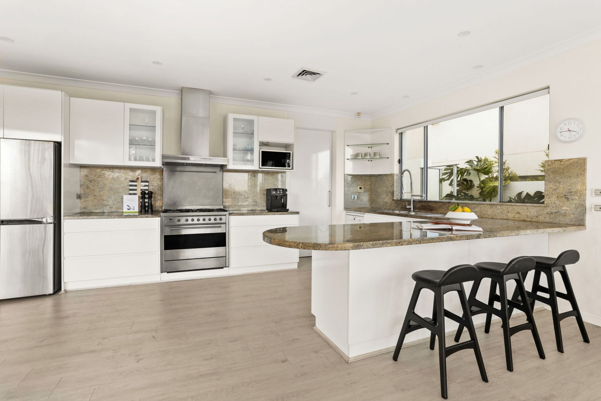 32 Myee Crescent Lane Cove West NSW, West - Thumbnail 6