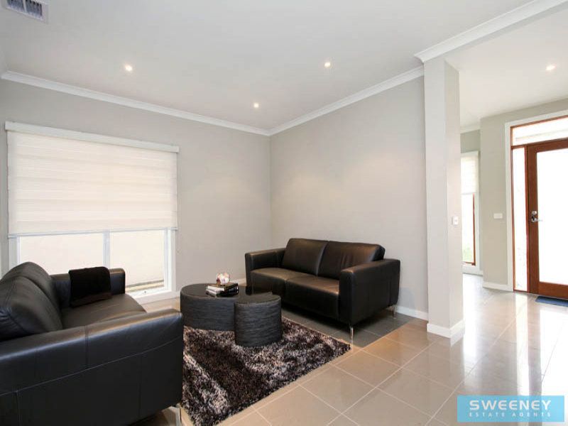 3 Abbotsford Lane, Caroline Springs - Thumbnail 4