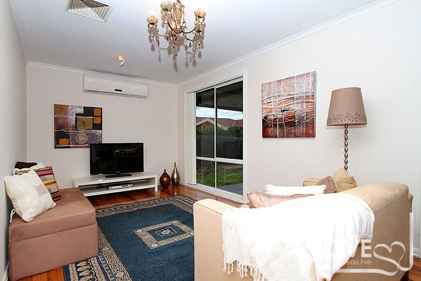 5 BEDROOM FAMILY HOME IN A PRIME LOCATION