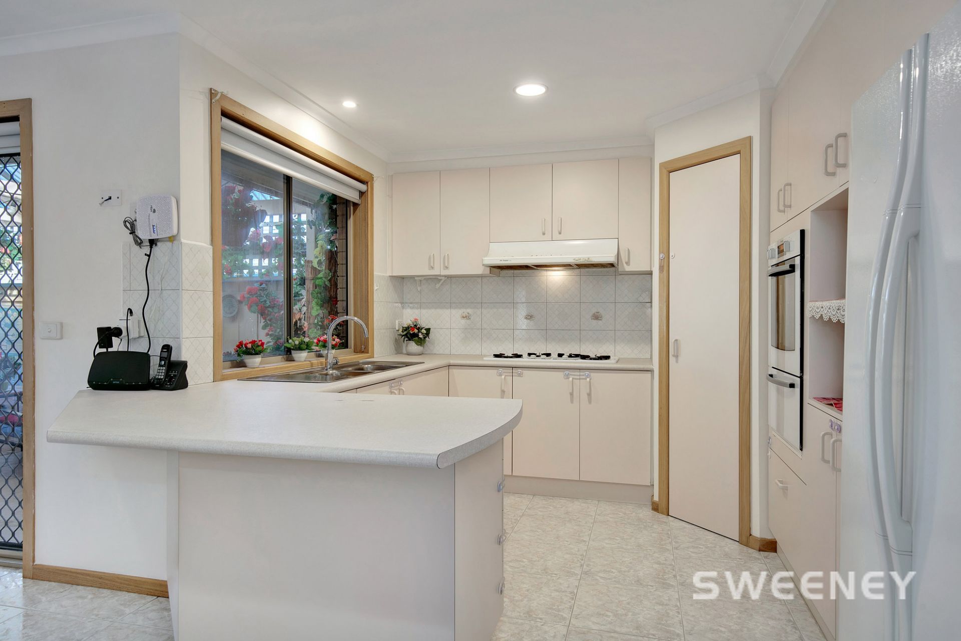 7 Davis Court, Altona Meadows - Thumbnail 3