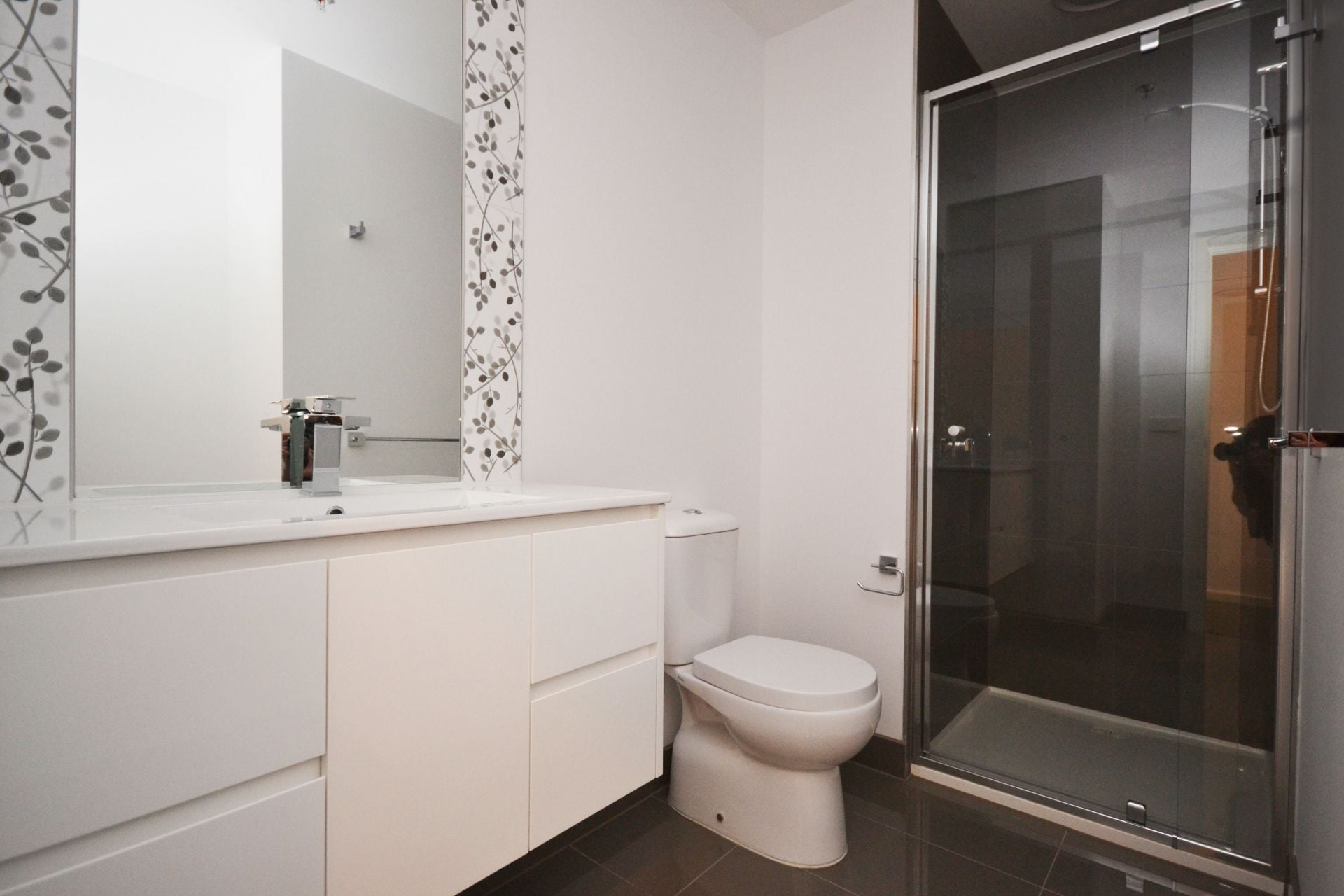 PRESTON'S CONTEMPORARY AND CHIC PACKAGE