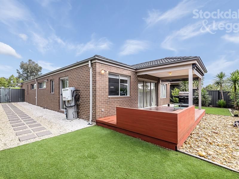 12 Kerrabee Drive MERNDA, Mernda - Thumbnail 2