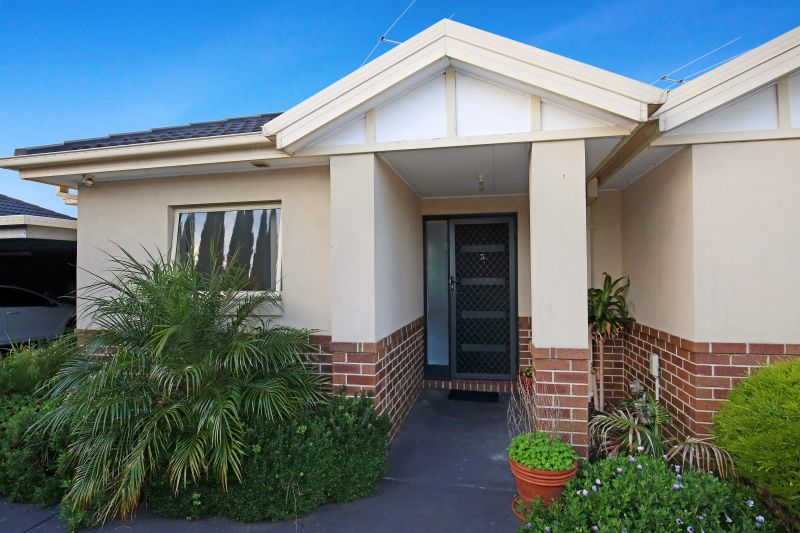 3/17 Dundee Street, Reservoir
