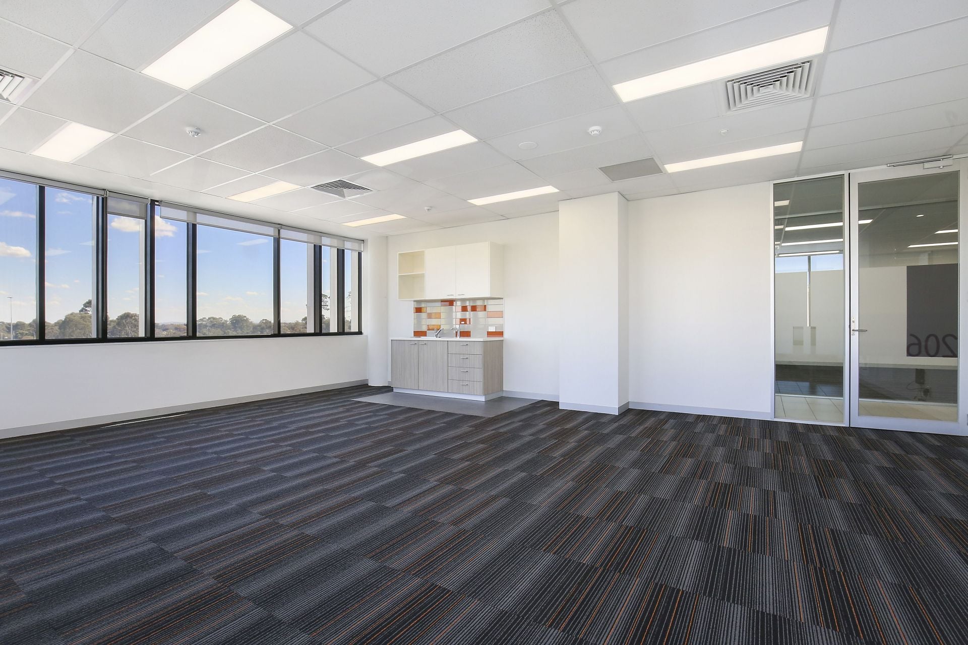 PREMIUM OFFICE OR MEDICAL SUITE IN THE HEART OF UNI HILL