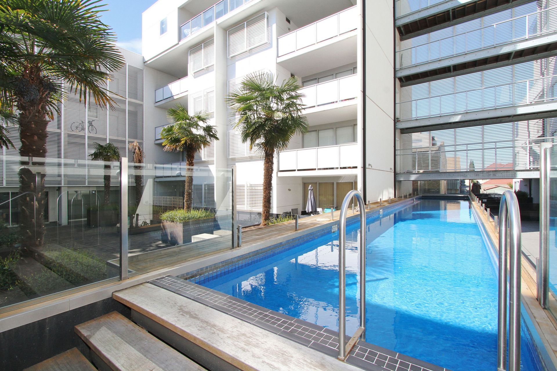EXCLUSIVE APARTMENT LIVING
