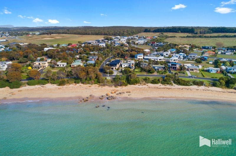52 Hawley Esplanade, Hawley Beach Halliwell Property Agents